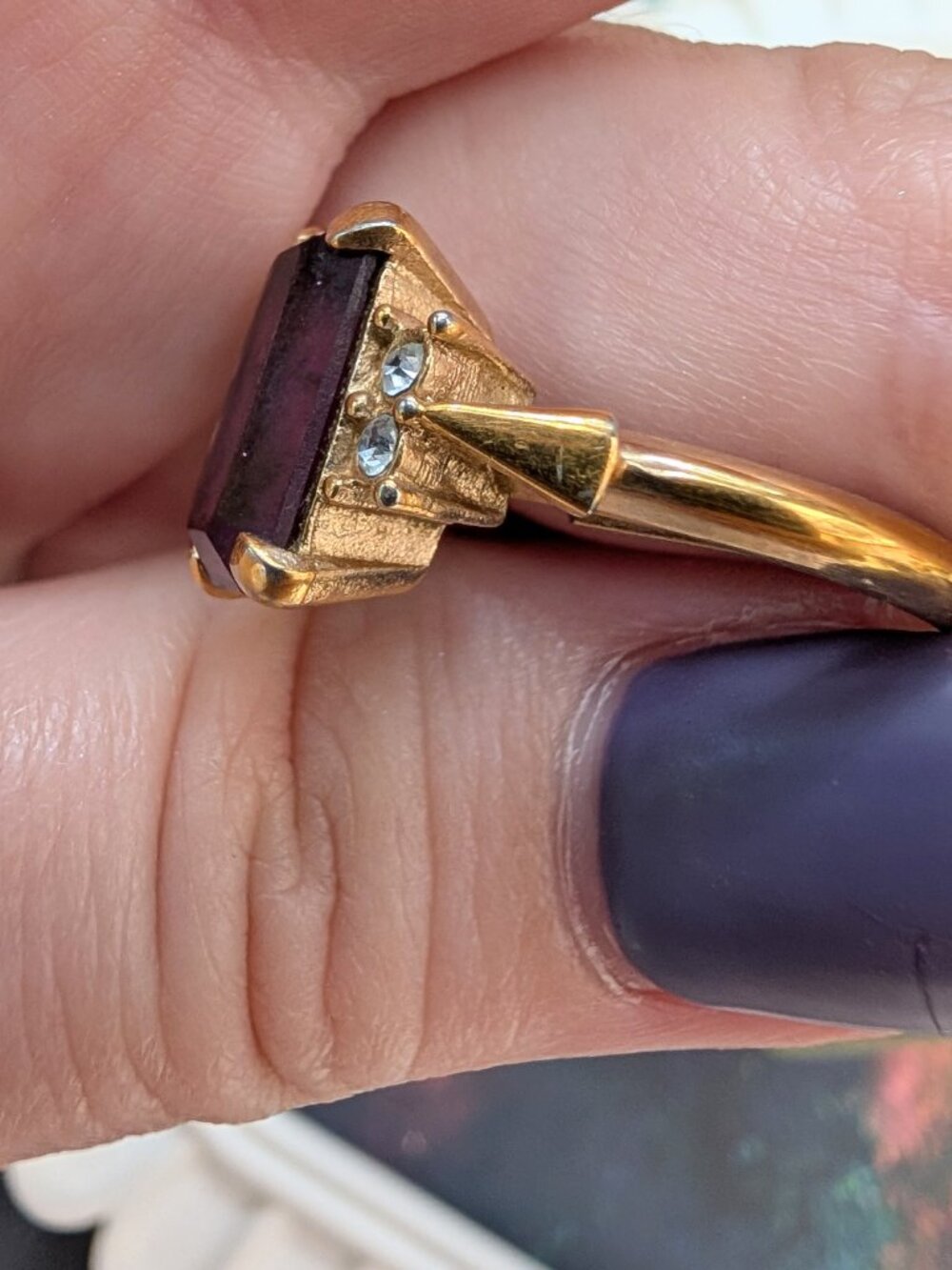 Vintage Art Deco Avon Amethyst Purple Glass Gold Tone Ring, Size 6 - Picture 8 of 12